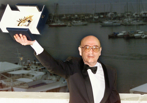 カンヌ国際映画祭でパルムドールを受賞したアンゲロプロスの写真