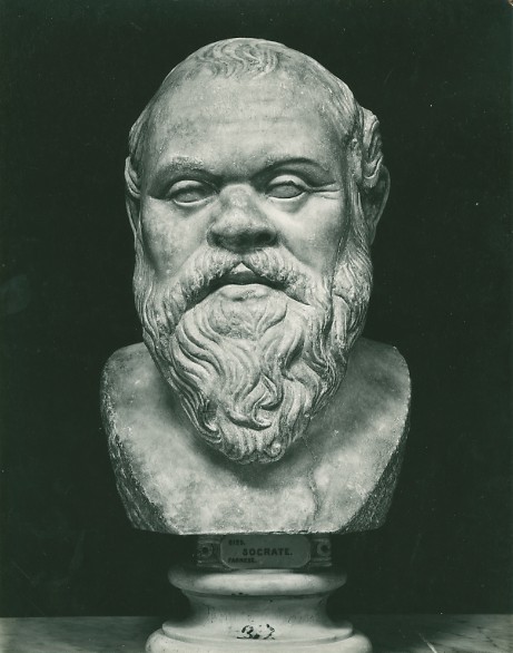 有名なソクラテスの彫像。