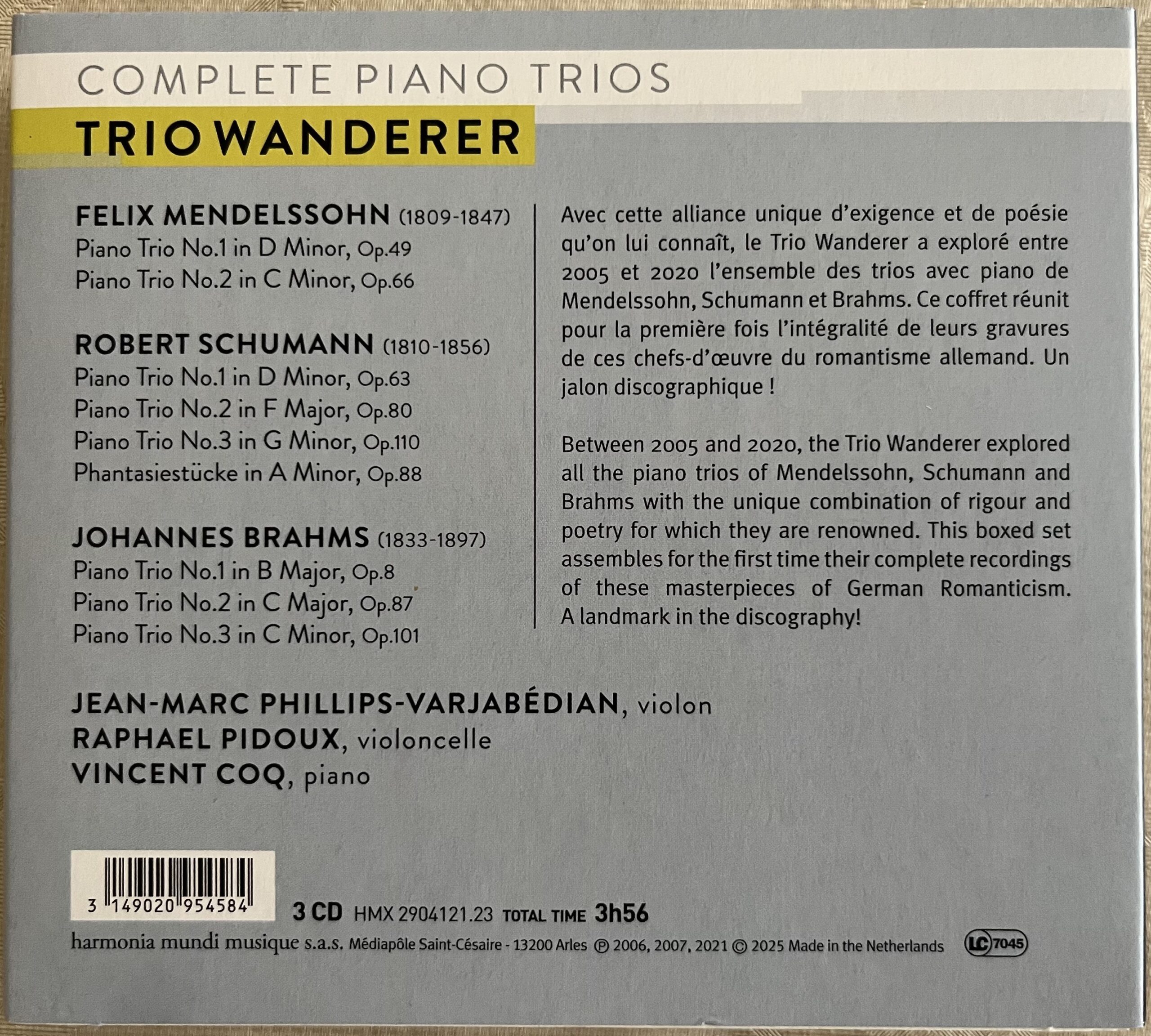 トリオ・ヴァンダラーのCDの裏ジャケット写真。これを見るとシューマン、メンデルスゾーン、ブラームスのピアノトリオの全集であることが分かる。感涙もの！