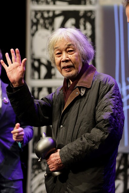 ネットから引用。つげ義春の晩年の姿。インパクトが強い１枚。