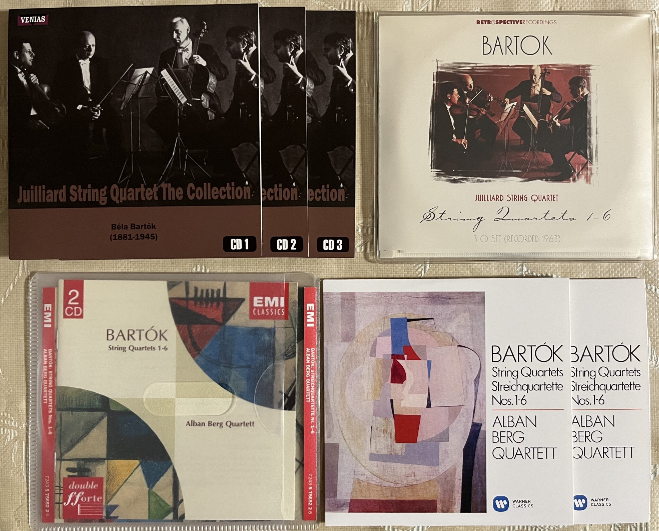 僕が愛聴しているバルトークの弦楽四重奏曲の全集のCD。ジュリアード弦楽四重奏団とベルク弦楽四重奏団。